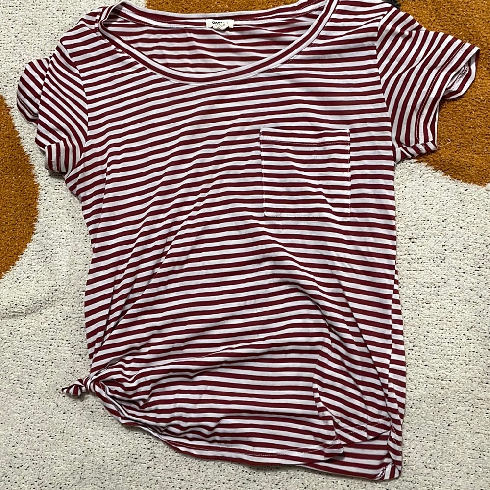 garage t shirt size xs